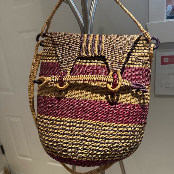 Striped Woven crossbody shoulder - Burgundy and tan - Picture 1 of 5